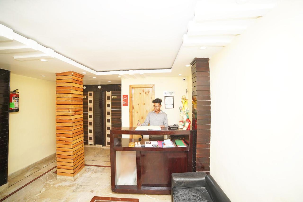 Oyo Flagship 8594 Golden Nest Hotel Nainital Kültér fotó