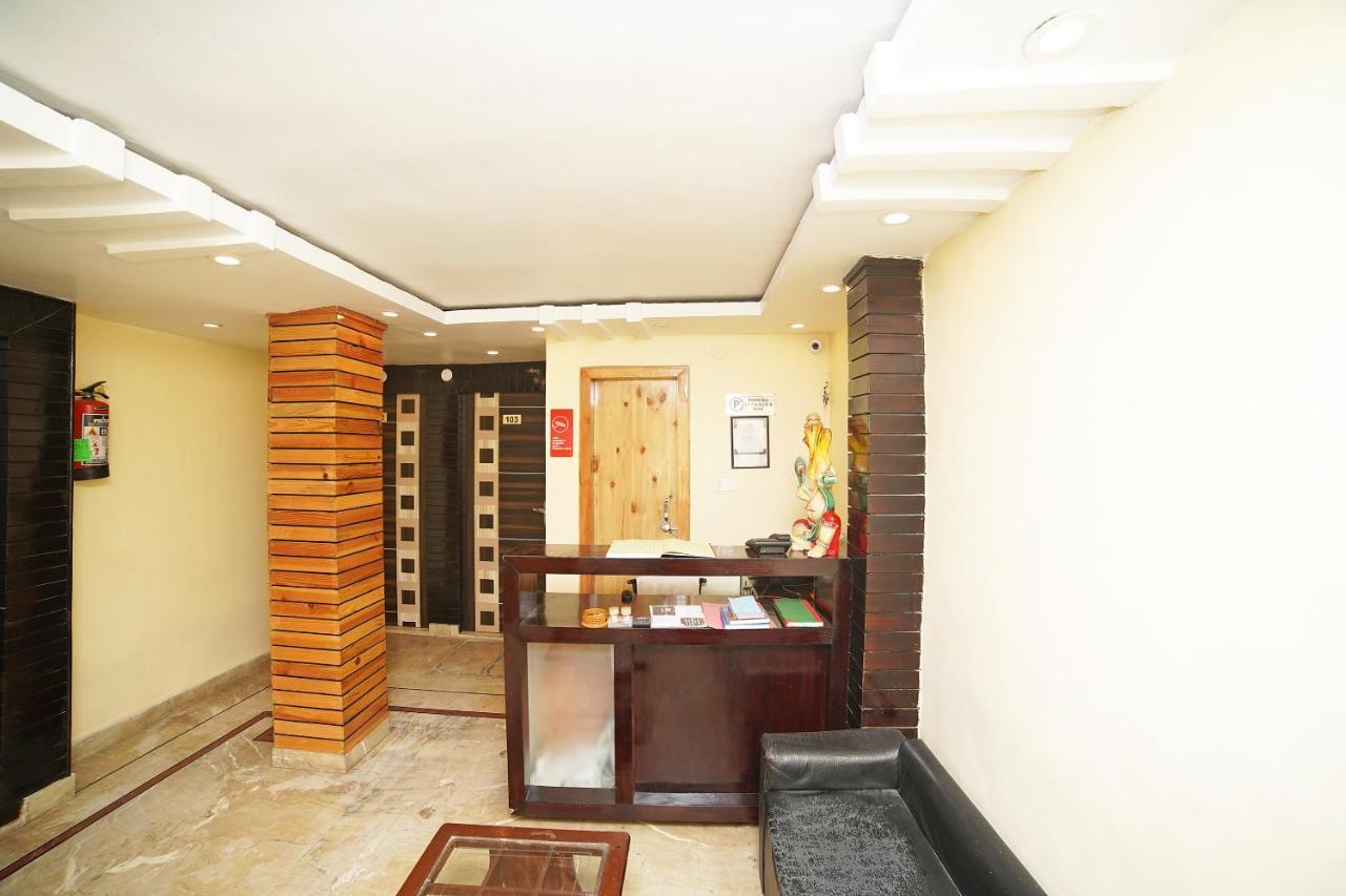 Oyo Flagship 8594 Golden Nest Hotel Nainital Kültér fotó