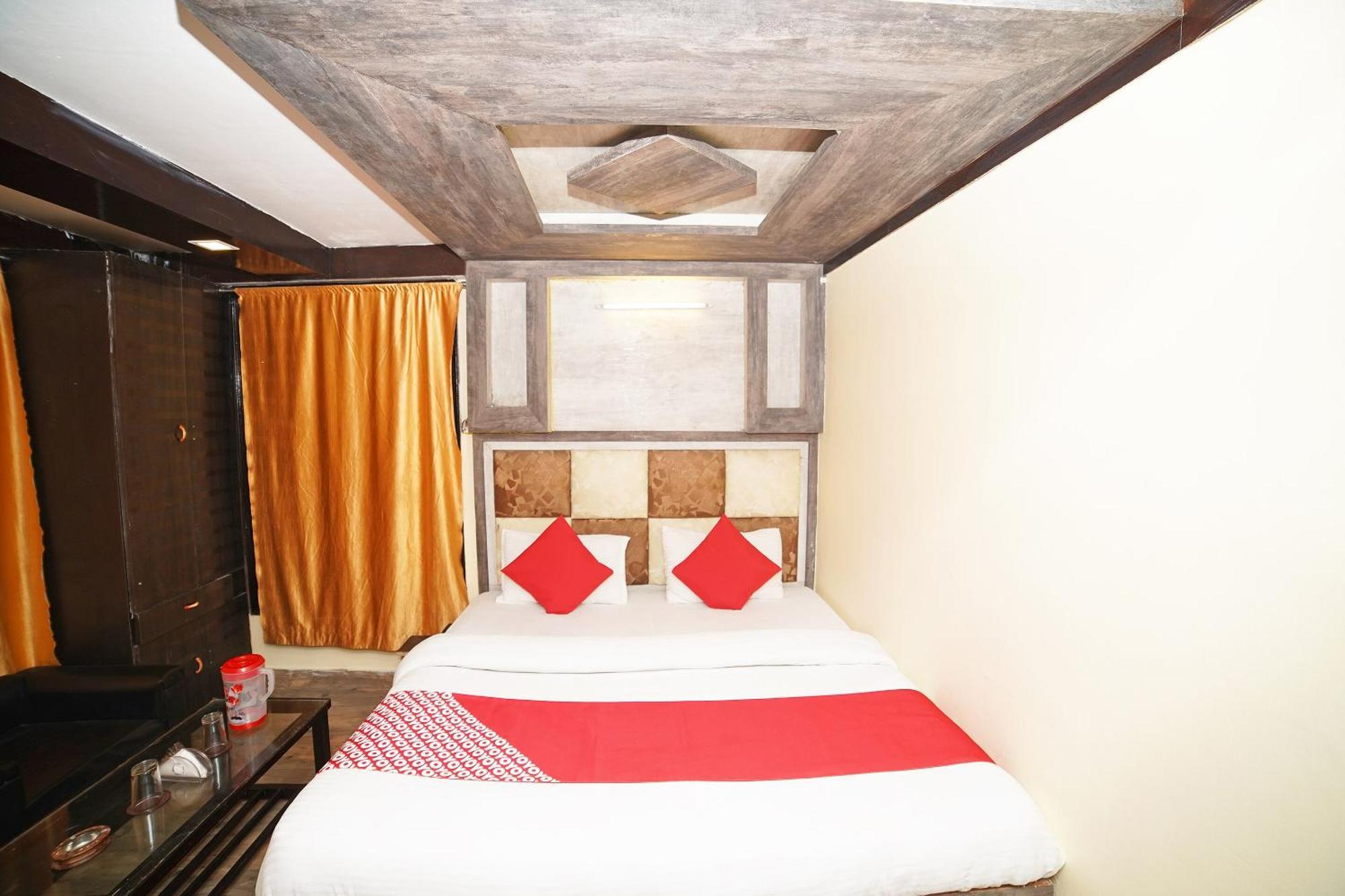 Oyo Flagship 8594 Golden Nest Hotel Nainital Kültér fotó