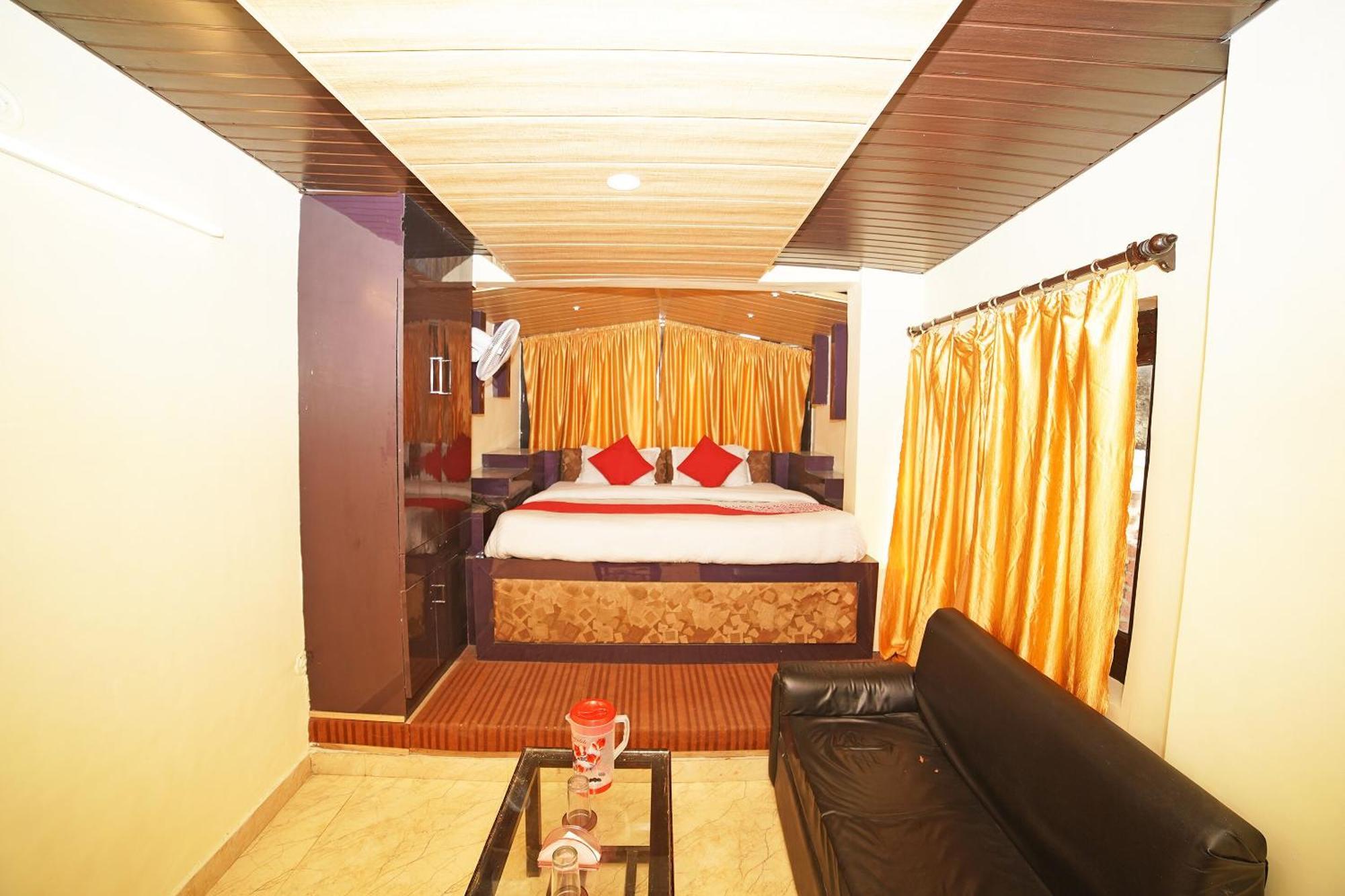 Oyo Flagship 8594 Golden Nest Hotel Nainital Kültér fotó